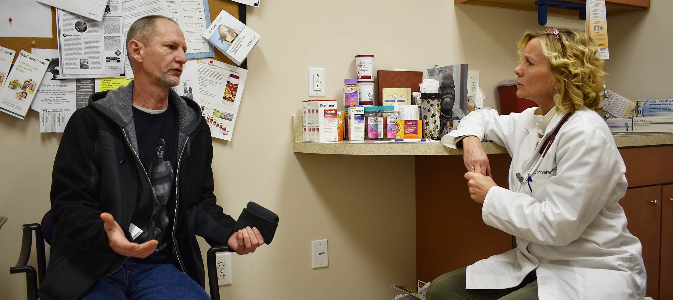 A nurse seeing a patient at Franklin County Free Clinic